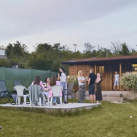 Jos 5 Minuta בית נופש